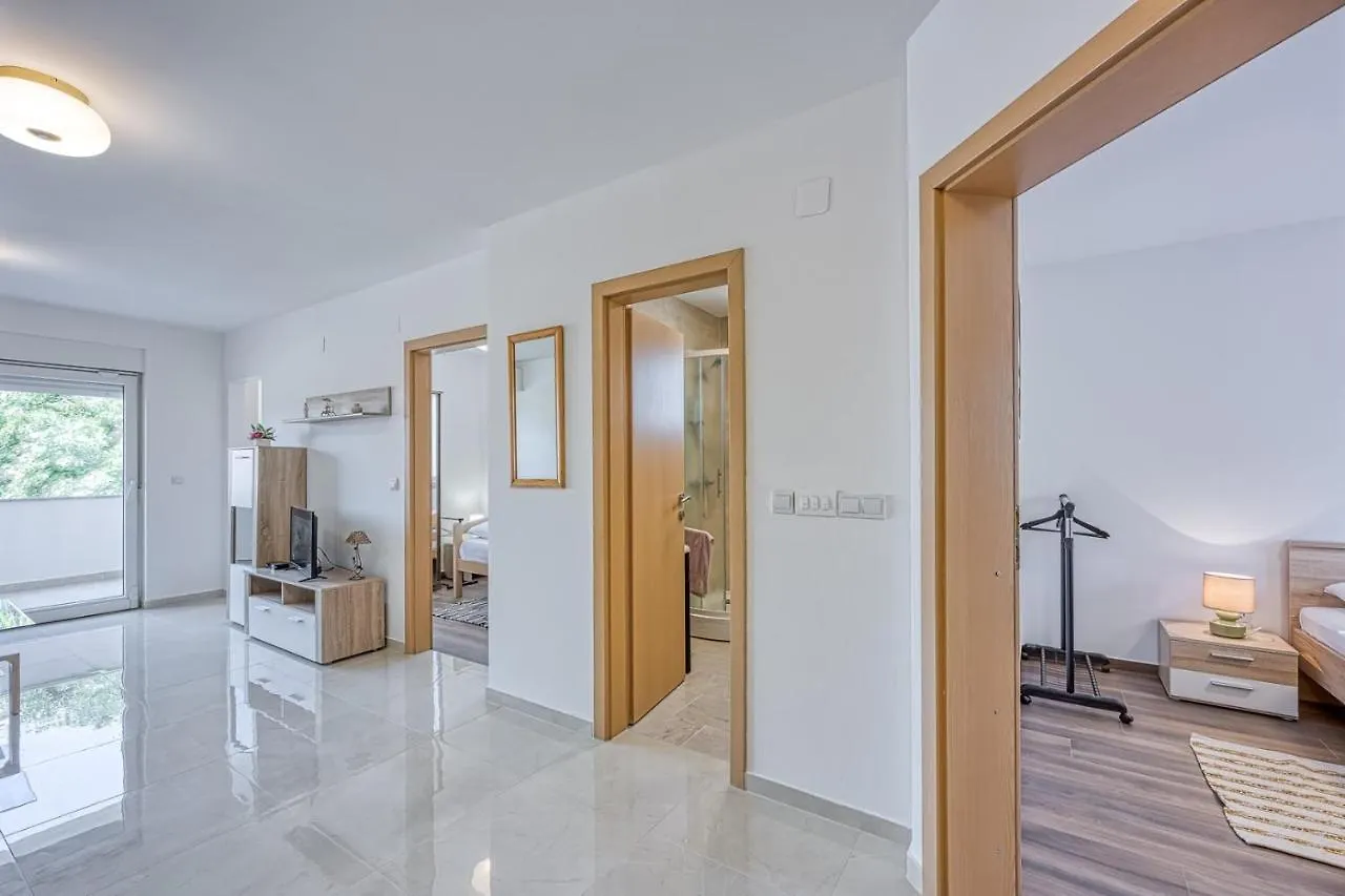 Apartment Riki Умаг Гостевой дом